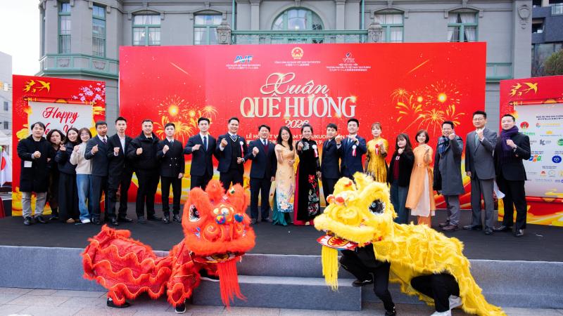 Người Việt cùng nhau đón Tết Nguyên đán ở Nhật, nơi đã bỏ tết âm  - Ảnh 4.