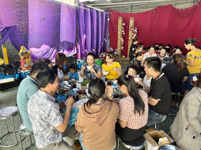 Chủ trọ với quy định đặc biệt ở TP.HCM: Lì xì người thuê 26 triệu ăn tết- Ảnh 2.