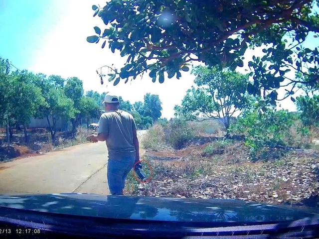 Đồng Nai: Truy bắt nhóm người mang súng, bình xịt hơi cay đi đòi nợ - Ảnh 2.