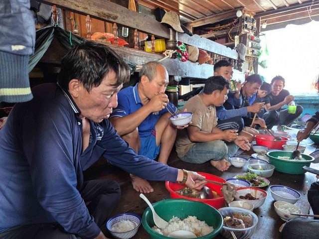 Về nhà cho kịp tết: Đi biển những ngày cuối năm- Ảnh 1.