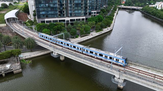 Người dân TP.HCM nhận vé miễn phí đi metro đón giao thừa như thế nào? - Ảnh 1.
