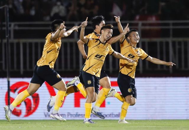 Nóng: CLB Thanh Hóa nộp án phạt 3 tỉ đồng cho FIFA, bổ sung gấp đồng đội Công Phượng- Ảnh 1.