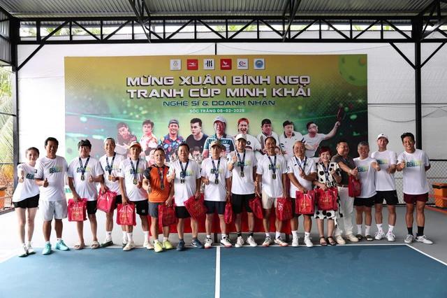Diễn viên Huy Khánh lần đầu vô địch giải pickleball - Ảnh 4.