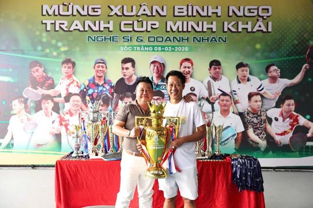Diễn viên Huy Khánh lần đầu vô địch giải pickleball - Ảnh 2.