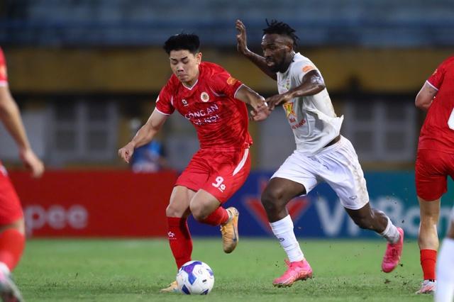 V-League sớm trở lại sôi động với 2 trận cực hay, U.23 Việt Nam ganh đua tỏa sáng- Ảnh 3.