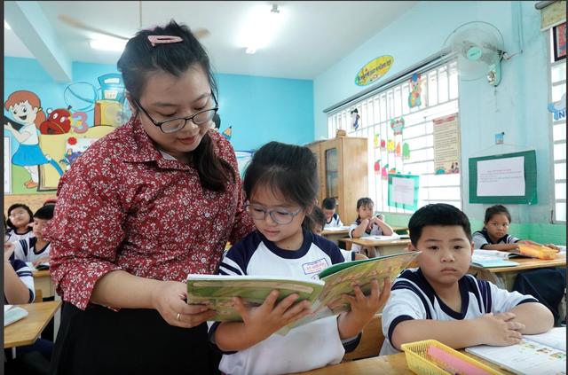 Sở GD-ĐT TP.HCM đưa ra yêu cầu đến các trường học liên quan đến sách giáo khoa - Ảnh 1.