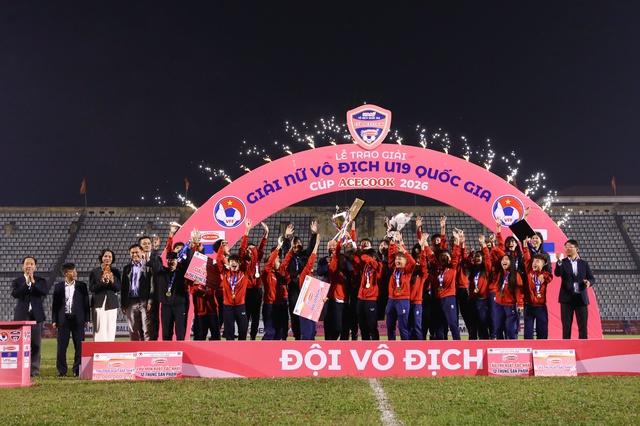 Phong Phú Hà Nam vô địch U.19 nữ quốc gia, đội TP.HCM bị ngược dòng trận cuối- Ảnh 8.
