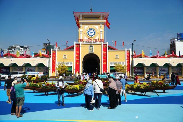 TP.HCM cầu thị lắng nghe ý kiến người dân về chỉnh trang chợ Bến Thành, Hồ Con Rùa- Ảnh 2.
