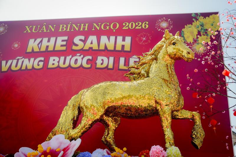 'Bộ sưu tập' linh vật ngựa của nghệ nhân Đinh Văn Tâm tại quê nhà Quảng Trị - Ảnh 8.
