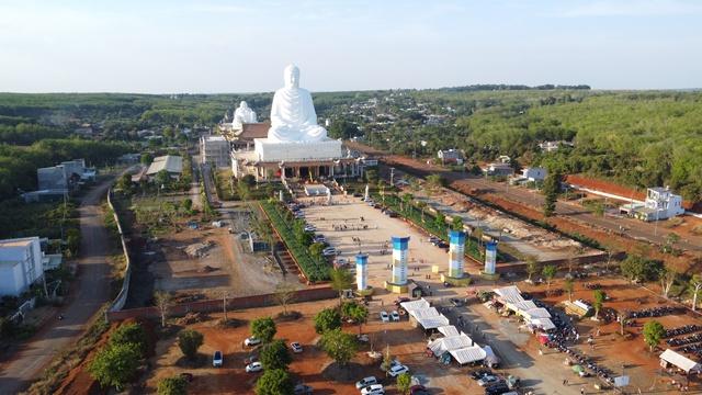 Du Xuân ngôi chùa có tượng Đức Phật Thích Ca tọa thiền cao nhất Đông Nam Á - Ảnh 2.