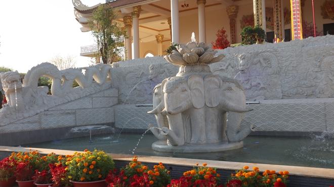 Du Xuân ngôi chùa có tượng Đức Phật Thích Ca tọa thiền cao nhất Đông Nam Á - Ảnh 6.