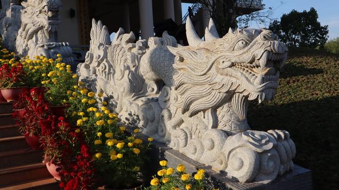 Du Xuân ngôi chùa có tượng Đức Phật Thích Ca tọa thiền cao nhất Đông Nam Á - Ảnh 4.