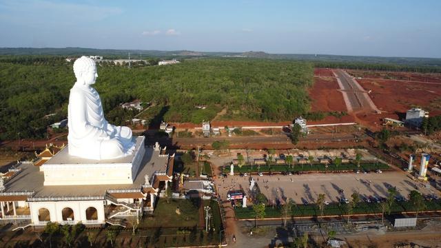 Du Xuân ngôi chùa có tượng Đức Phật Thích Ca tọa thiền cao nhất Đông Nam Á - Ảnh 3.