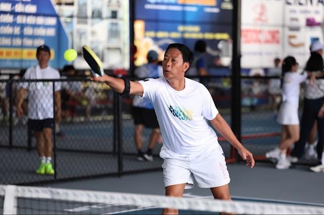 Diễn viên Huy Khánh lần đầu vô địch giải pickleball - Ảnh 8.