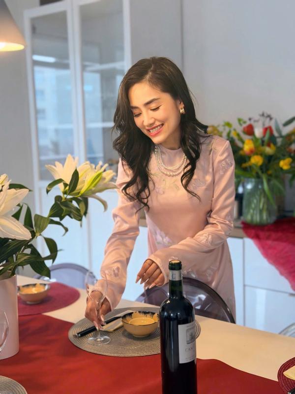 Người Việt ở Thuỵ Sĩ: Kỳ công mâm cỗ tết 3 miền Bắc - Trung - Nam  - Ảnh 6.