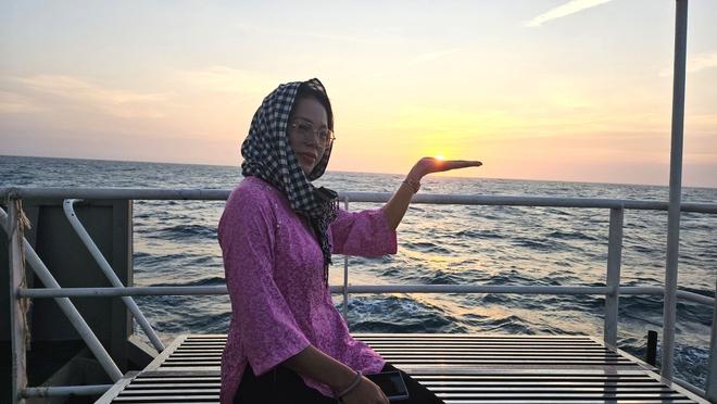 Mê mẩn đón bình minh và hoàng hôn gần nhà giàn DK1 - Ảnh 4.
