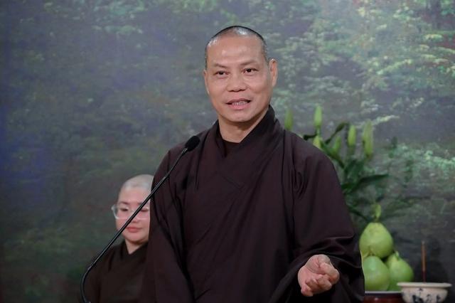Dọn bàn thờ ngày tết có được di chuyển bát hương không? - Ảnh 2.
