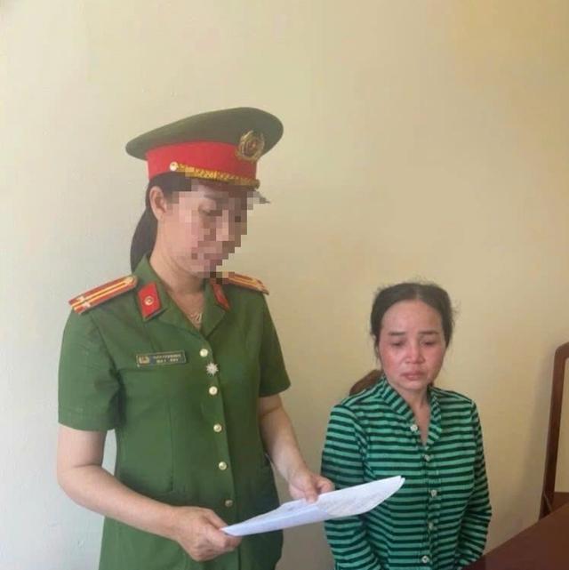 Chủ hụi ở Cà Mau bị bắt vì lừa đảo chiếm đoạt gần 900 triệu đồng    - Ảnh 1.