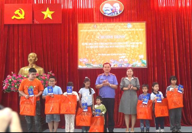 Viện trưởng Viện KSND TP.HCM: Lắng nghe, chia sẻ, bảo vệ quyền lợi hợp pháp người dân - Ảnh 3.