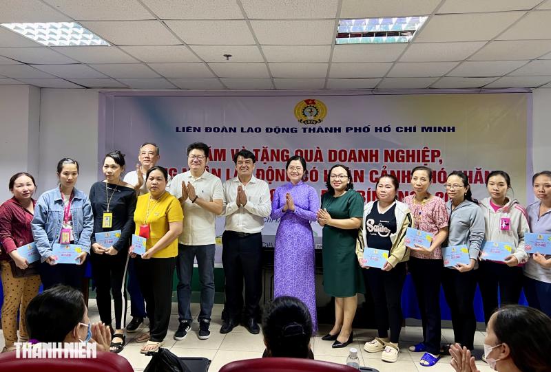 Tất niên công ty PouYuen: 50 người được nhận món quà đặc biệt - Ảnh 4.
