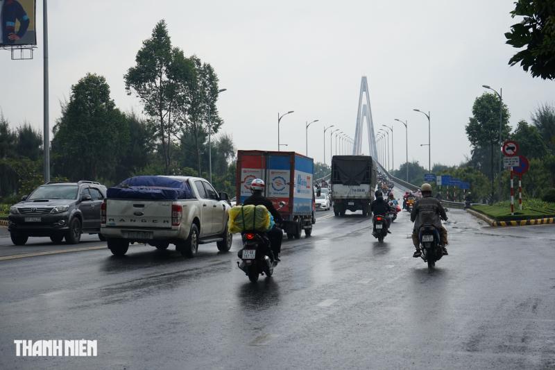 Tình hình giao thông tại các cửa ngõ về miền Tây chiều 24 tết- Ảnh 6.