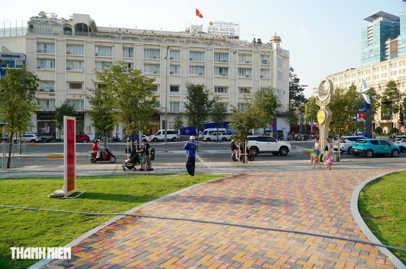 Check-in tết nơi đất vàng thương xá Tax cạnh đường hoa Nguyễn Huệ ở TP.HCM- Ảnh 11.