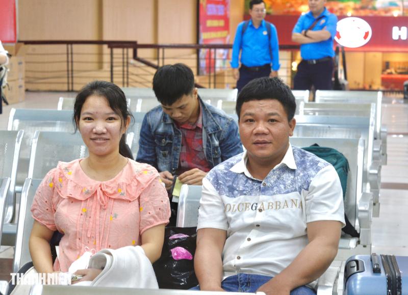Ga Sài Gòn giáp tết: 'Mình về quê ăn tết là món quà lớn nhất' - Ảnh 1.