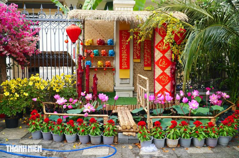 Cảnh quê yên bình trong sân nhà thờ ở TP.HCM, chuẩn bị đón Tết Bính Ngọ - Ảnh 4.