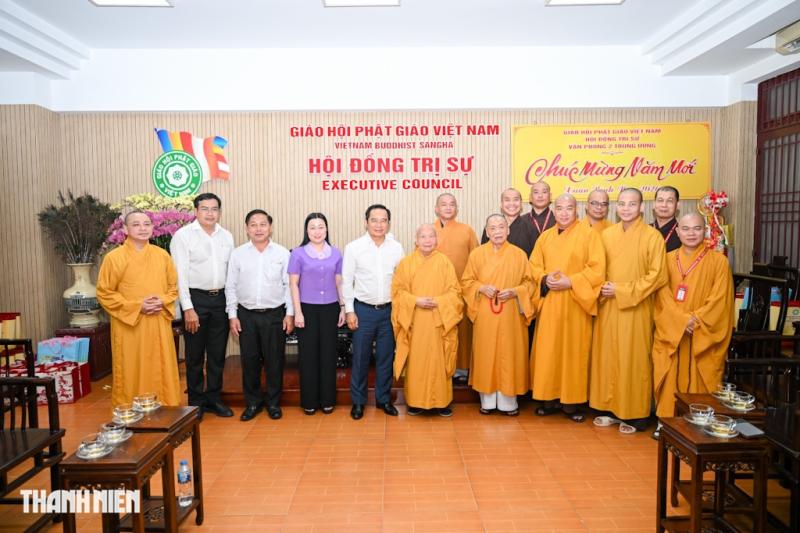 Chủ tịch UBND TP.HCM Nguyễn Văn Được thăm, chúc tết Giáo hội Phật giáo Việt Nam - Ảnh 3.