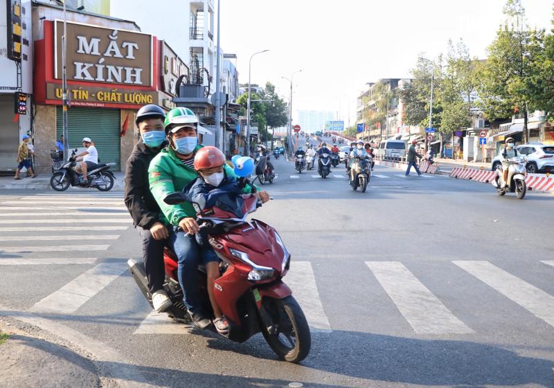 Mùng 6 tết: Bất ngờ đường phố TP.HCM - Ảnh 4.