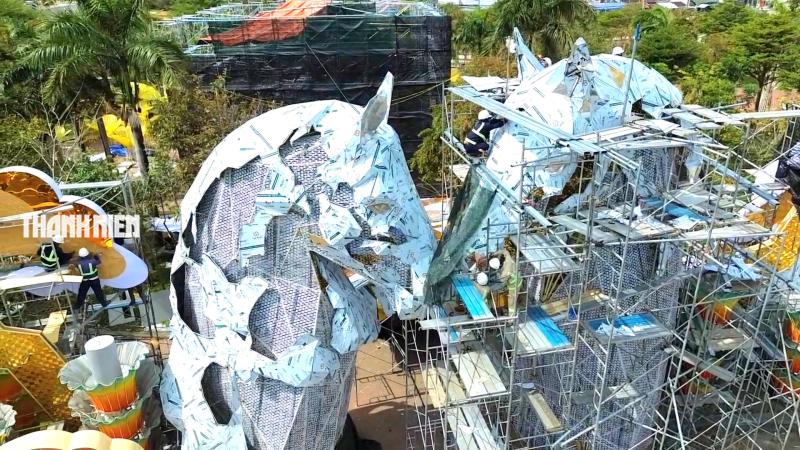 Linh vật ngựa Tuy Hòa: Choáng ngợp 3 đại cảnh ngựa ‘khủng’ đua top- Ảnh 3.