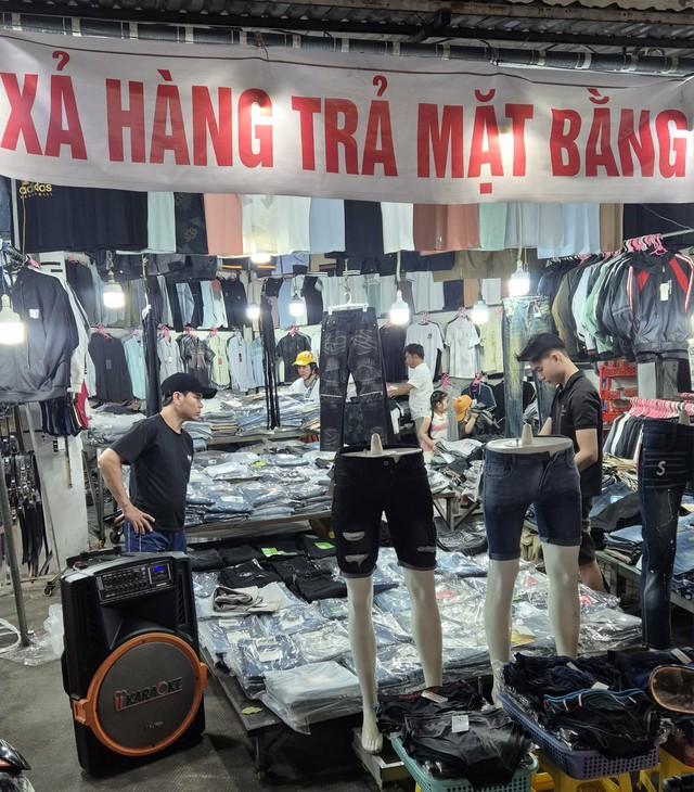 Khu phố thời trang đìu hiu dù chỉ còn vài ngày nữa tới tết - Ảnh 5.