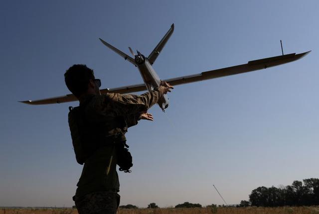 Chiến sự Ukraine ngày 1.450: UAV Kyiv tấn công sâu kỷ lục vào Nga- Ảnh 3.