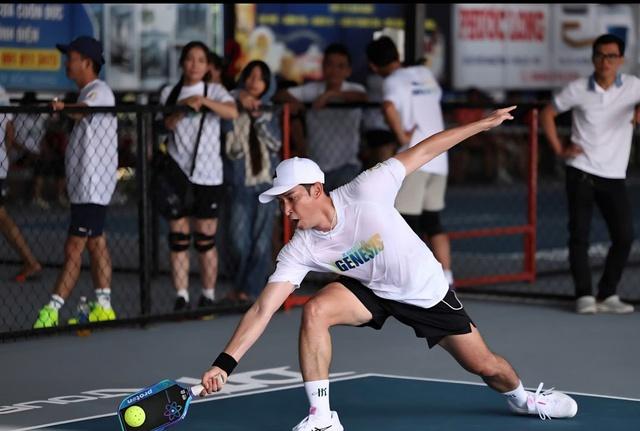 Diễn viên Huy Khánh lần đầu vô địch giải pickleball - Ảnh 6.