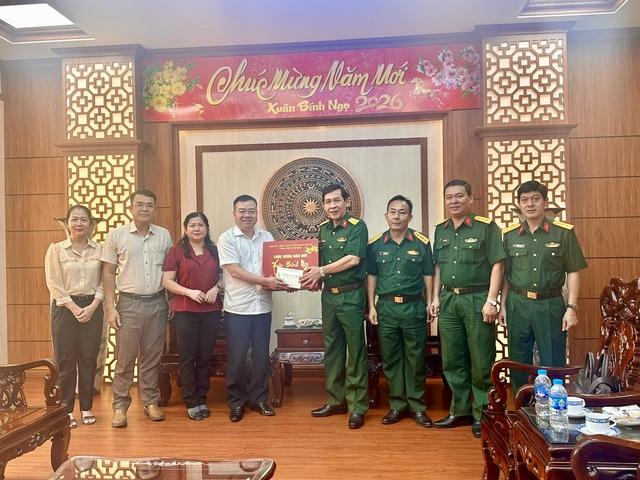 Lãnh đạo TP.HCM thăm, chúc tết các trung tâm chăm sóc trẻ em đặc biệt - Ảnh 5.