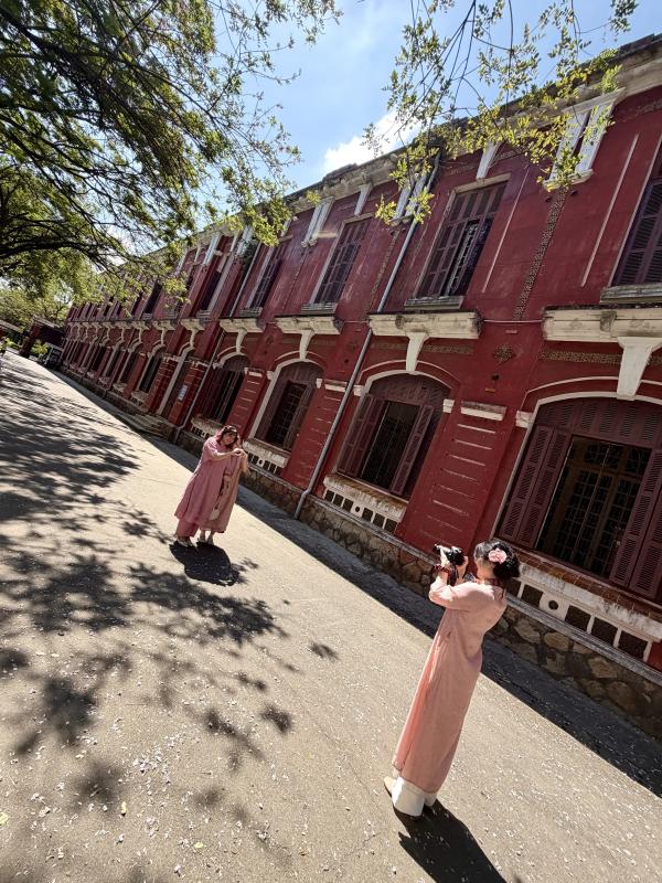 Tết 2026 tại Trường Quốc học Huế: Điểm đến check in cho các thế hệ học sinh - Ảnh 8.