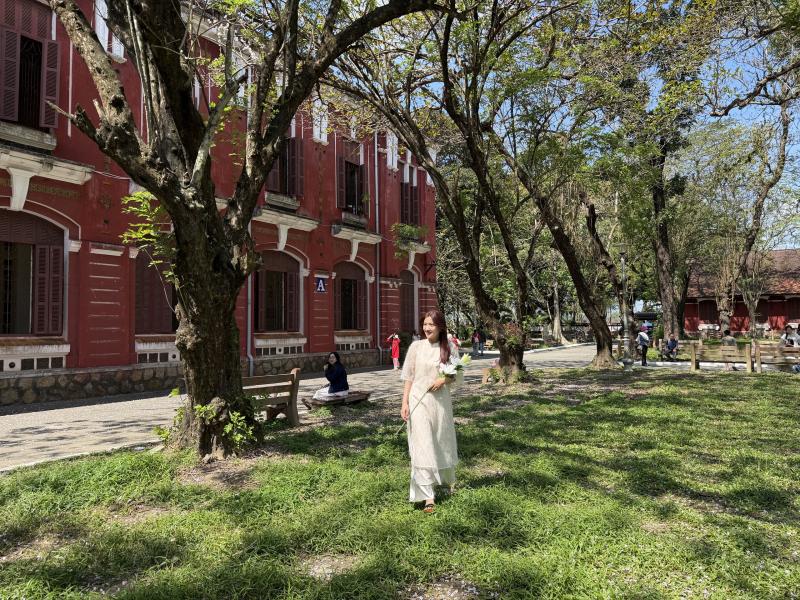 Tết 2026 tại Trường Quốc học Huế: Điểm đến check in cho các thế hệ học sinh - Ảnh 12.