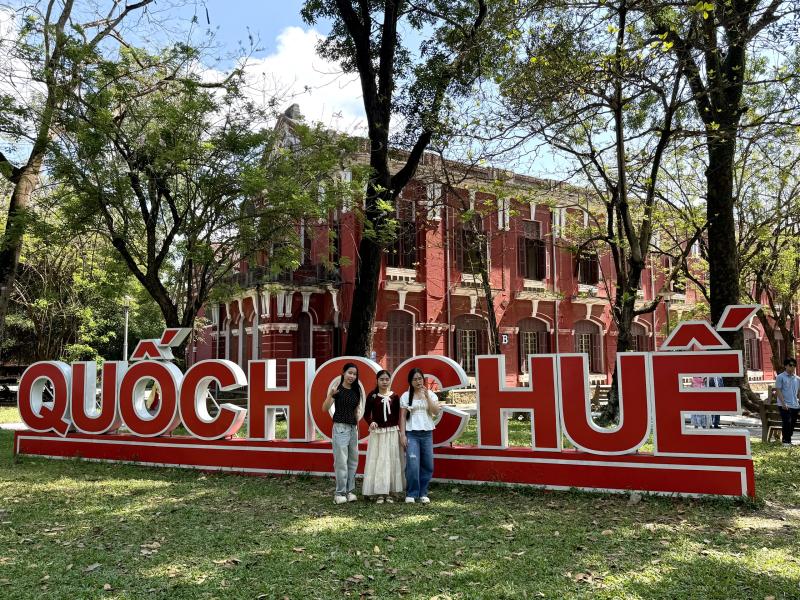 Tết 2026 tại Trường Quốc học Huế: Điểm đến check in cho các thế hệ học sinh - Ảnh 14.