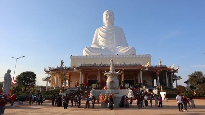 Du Xuân ngôi chùa có tượng Đức Phật Thích Ca tọa thiền cao nhất Đông Nam Á - Ảnh 22.