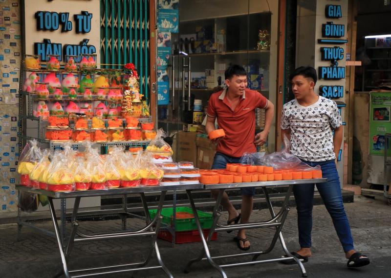 Độc lạ tết ở Chợ Lớn, TP.HCM: Khu chợ mỗi năm chỉ xuất hiện đúng một lần - Ảnh 12.