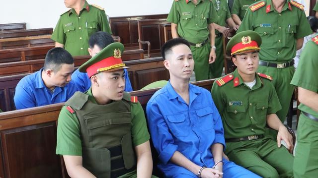 Kẻ thảm sát 3 người trong 1 gia đình ở Đồng Nai xuất hiện tại tòa- Ảnh 4.