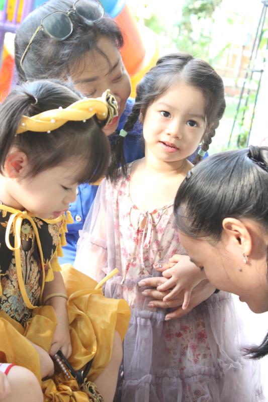 Mùng 3 tết thầy: Thăm trường mầm non 48 năm tuổi ở TP.HCM - Ảnh 4.