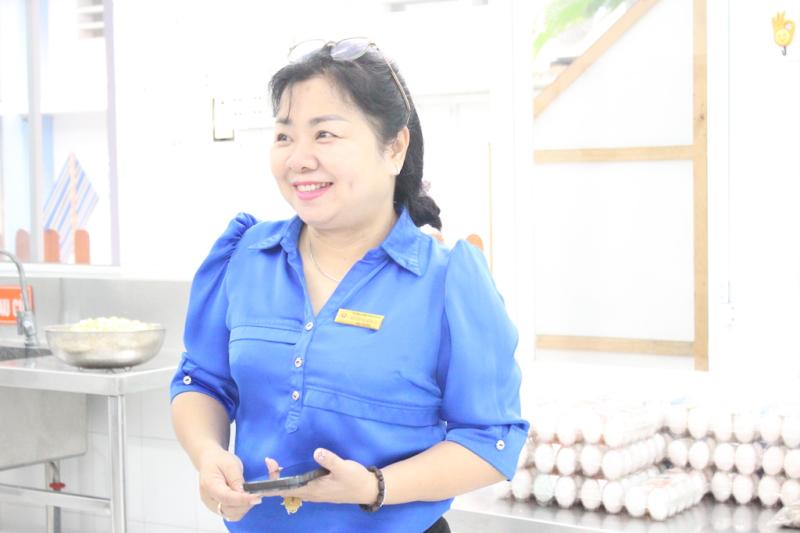 Mùng 3 tết thầy: Thăm trường mầm non 48 năm tuổi ở TP.HCM - Ảnh 6.