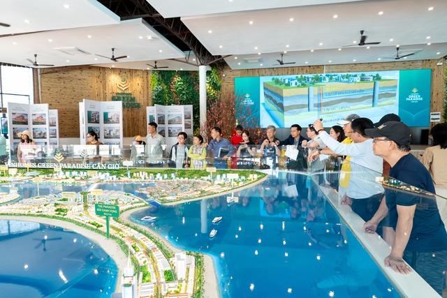 Nửa đời người trở về, Việt kiều ngỡ ngàng vì Cần Giờ 'lột xác' - Ảnh 1.