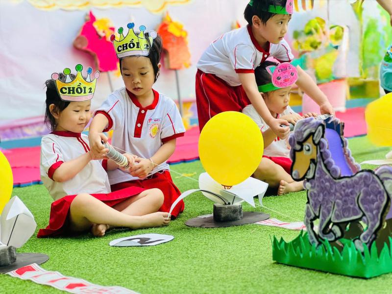 Độc đáo hội thi 'đua ngựa' trong trường học TP.HCM - Ảnh 7.