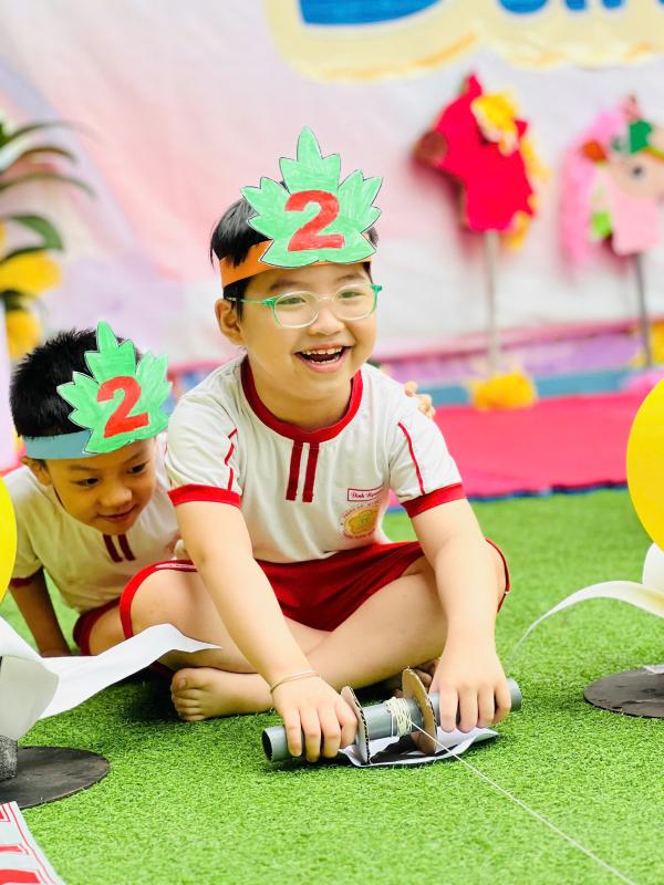 Độc đáo hội thi 'đua ngựa' trong trường học TP.HCM - Ảnh 6.