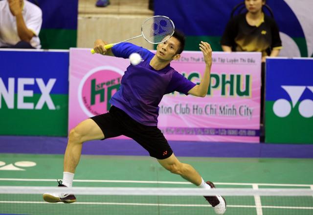 Nguyễn Tiến Minh 'khóc ròng' với sự cố bất ngờ ở giải cầu lông quốc tế Singapore- Ảnh 1.