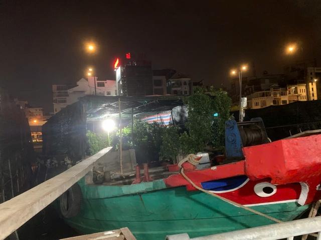 Mưu sinh ở Bến Bình Đông: Những chiếc ghe chở cả một cái tết- Ảnh 7.