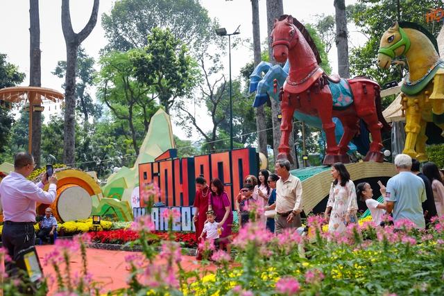 Tết Nguyên đán là gì? Ý nghĩa Tết Nguyên đán trong đời sống người Việt - Ảnh 2.