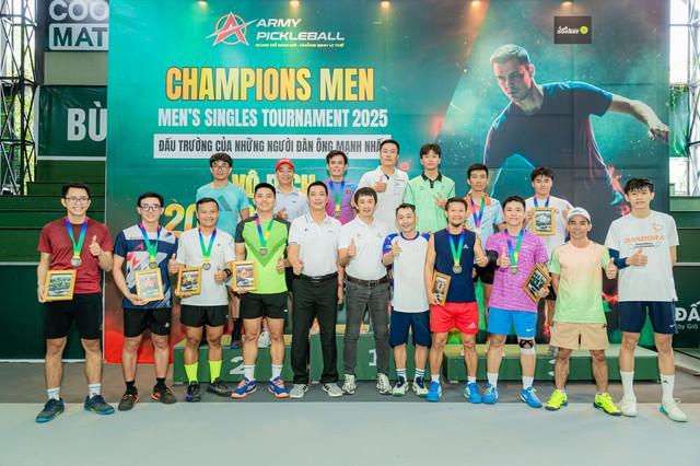 Kịch tính giải pickleball Champions Men 2025 tại Khánh Hòa- Ảnh 4.